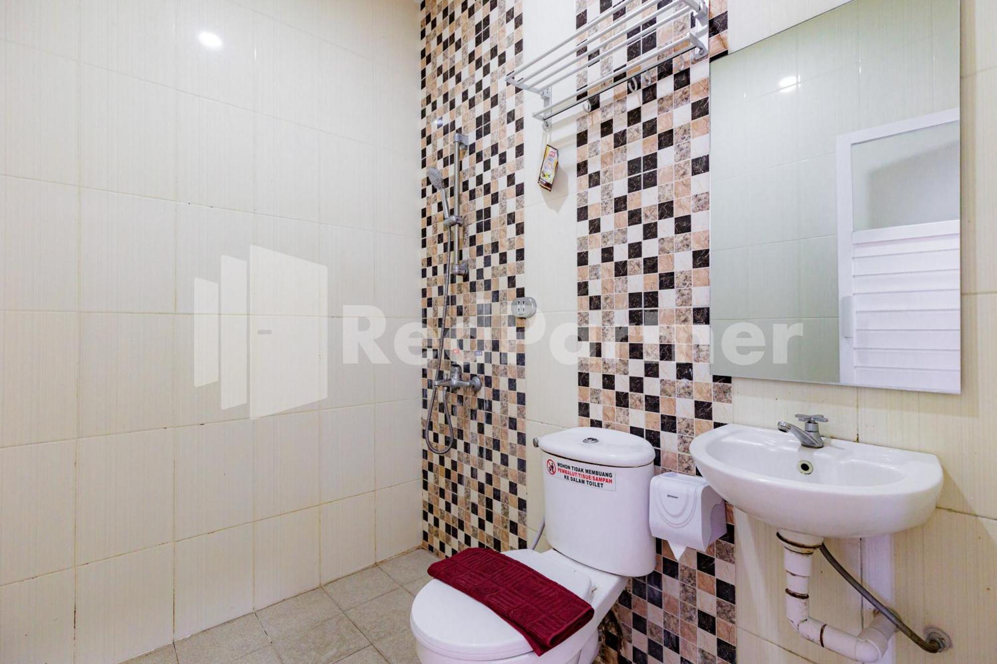 De Malang Sweet Homestay Syariah Mitra Reddoorz Экстерьер фото